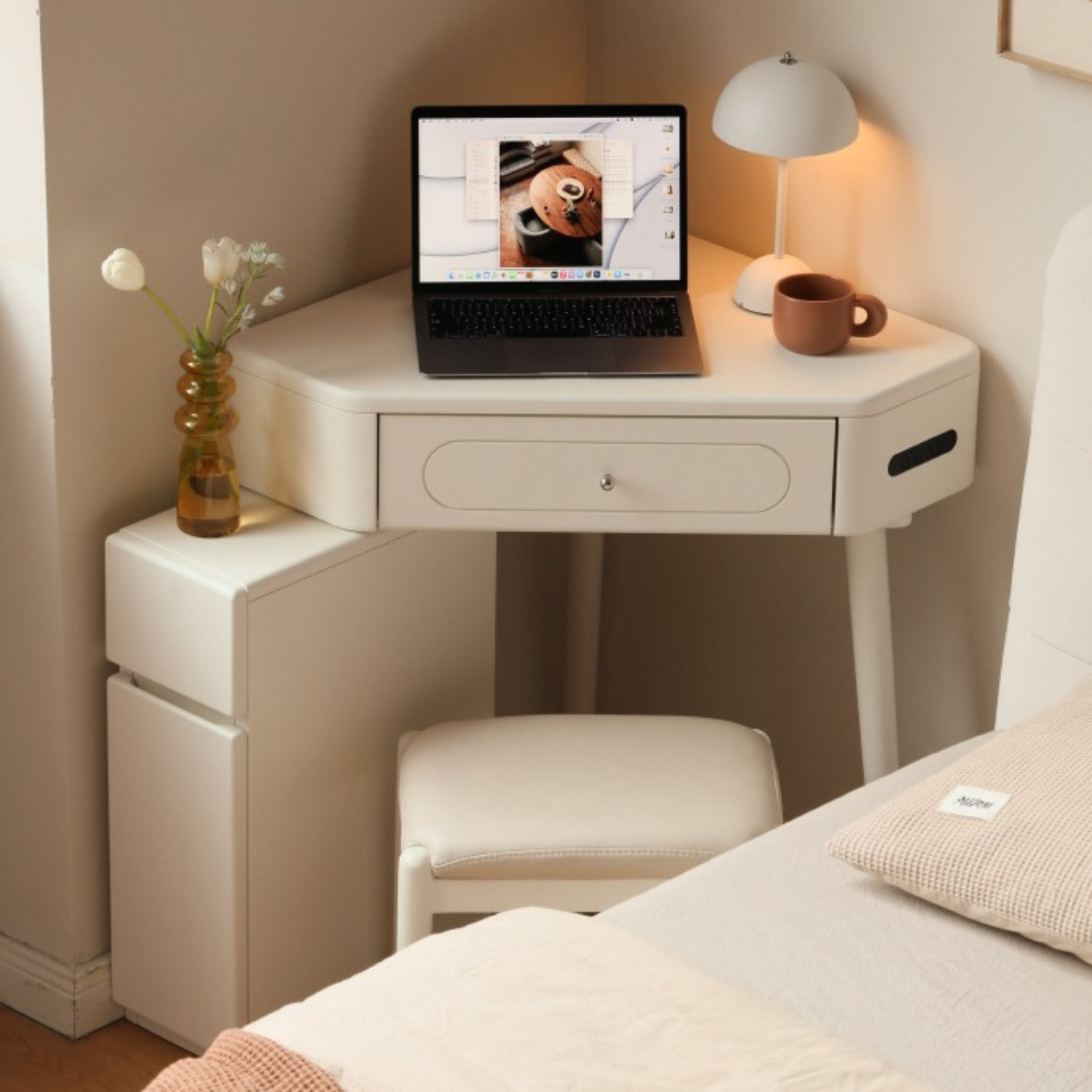 Poplar Solid Wood Corner White Dressing Table