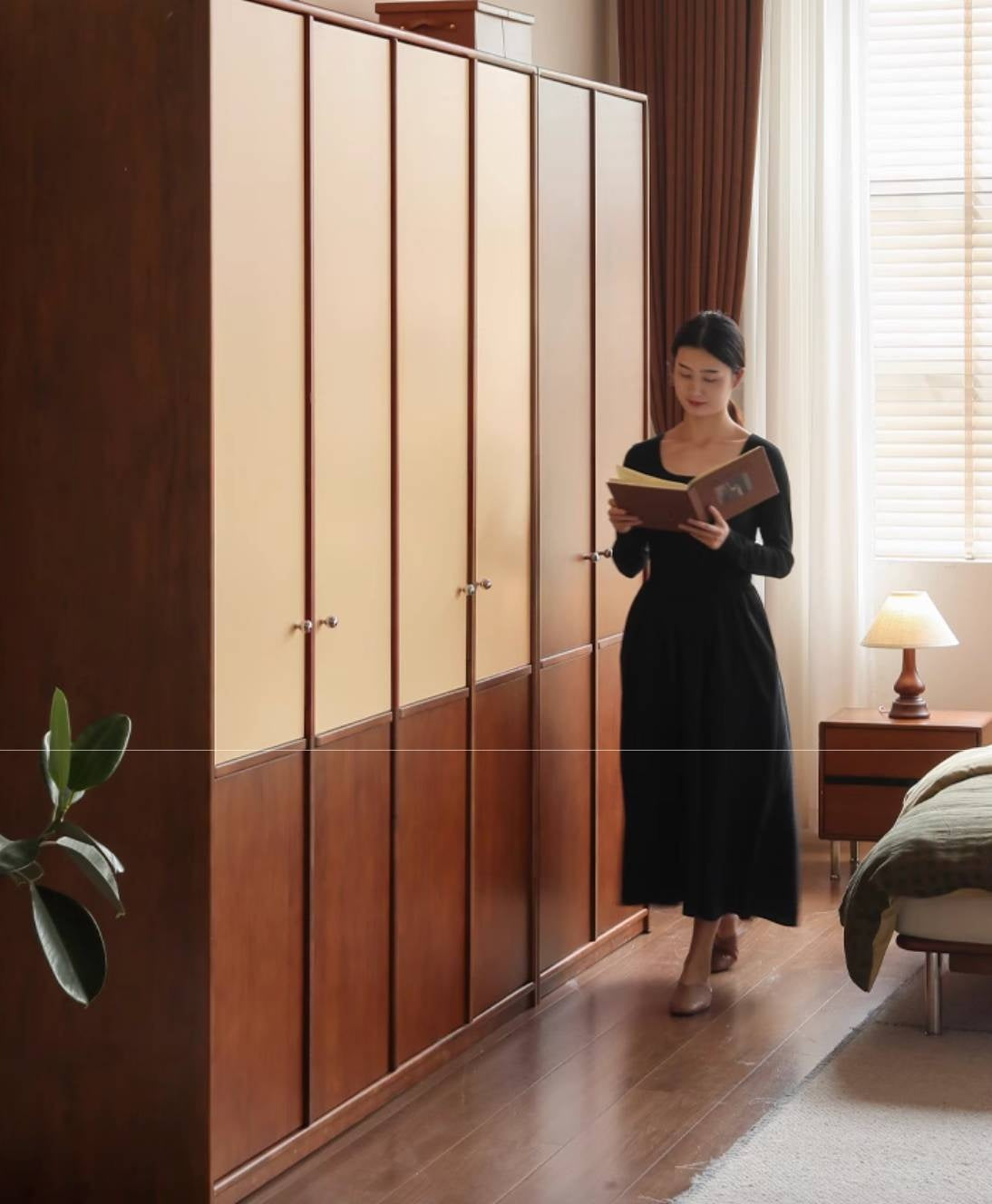 Oak Solid Wood Antique Style Wardrobe