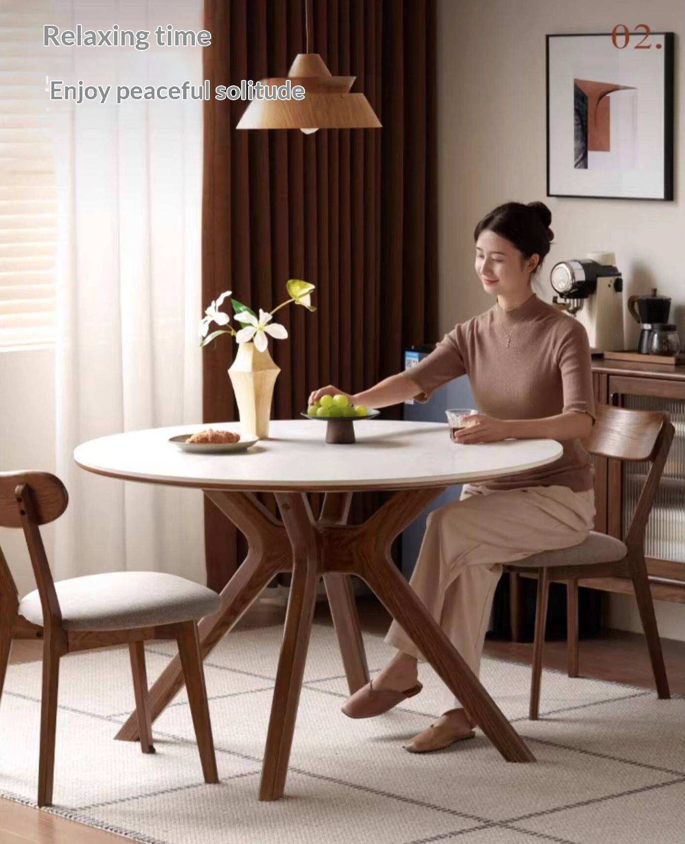 Oak Solid Wood Round Dining Table with Modern Minimalist Design