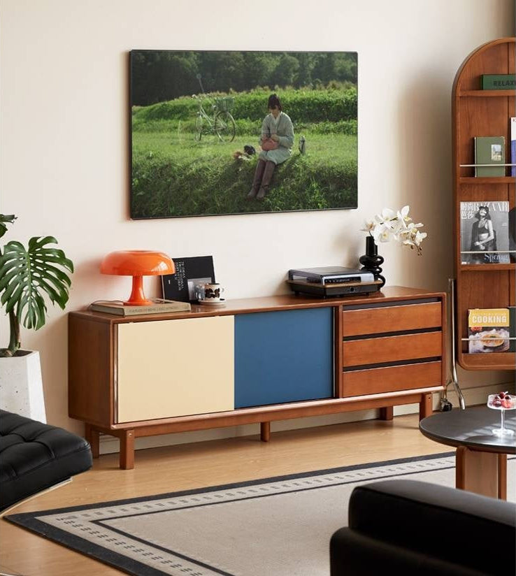 Poplar Solid Wood Medieval Style TV Cabinet