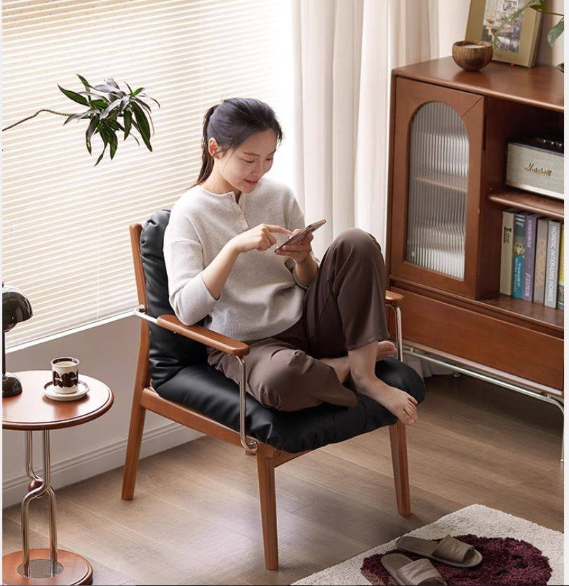 Solid Rubberwood Medieval Style Leisure Chair